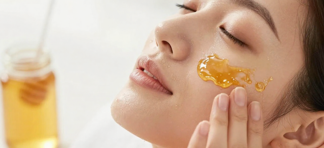 3 Simple Honey Habits for Glowing Skin (That Take Less Than 5 Minutes)